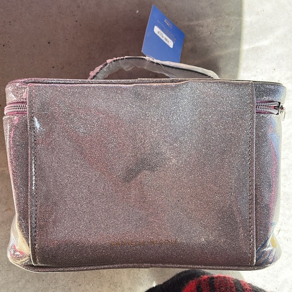 Disney x Danielle Nicole aristocats make up bag NWT - Picture 3 of 3